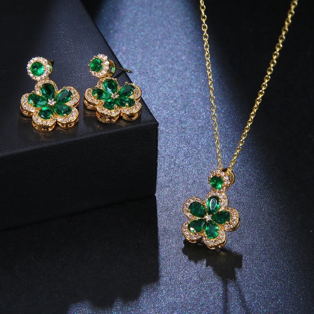 ♦️SALE♦️Luxury Emerald Green Flower Crystal Cubic Zirconia Sets